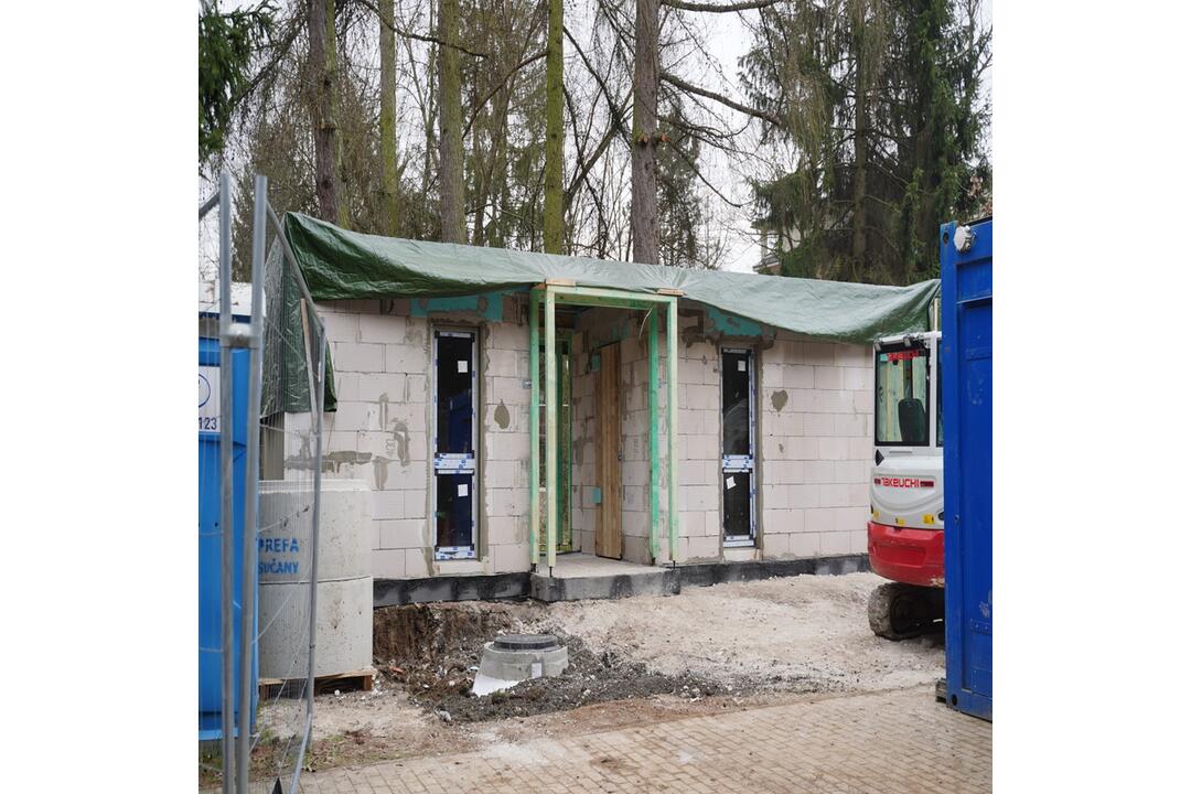 FOTO: V Bôrickom parku stavajú toalety za 88-tisíc eur, foto 2