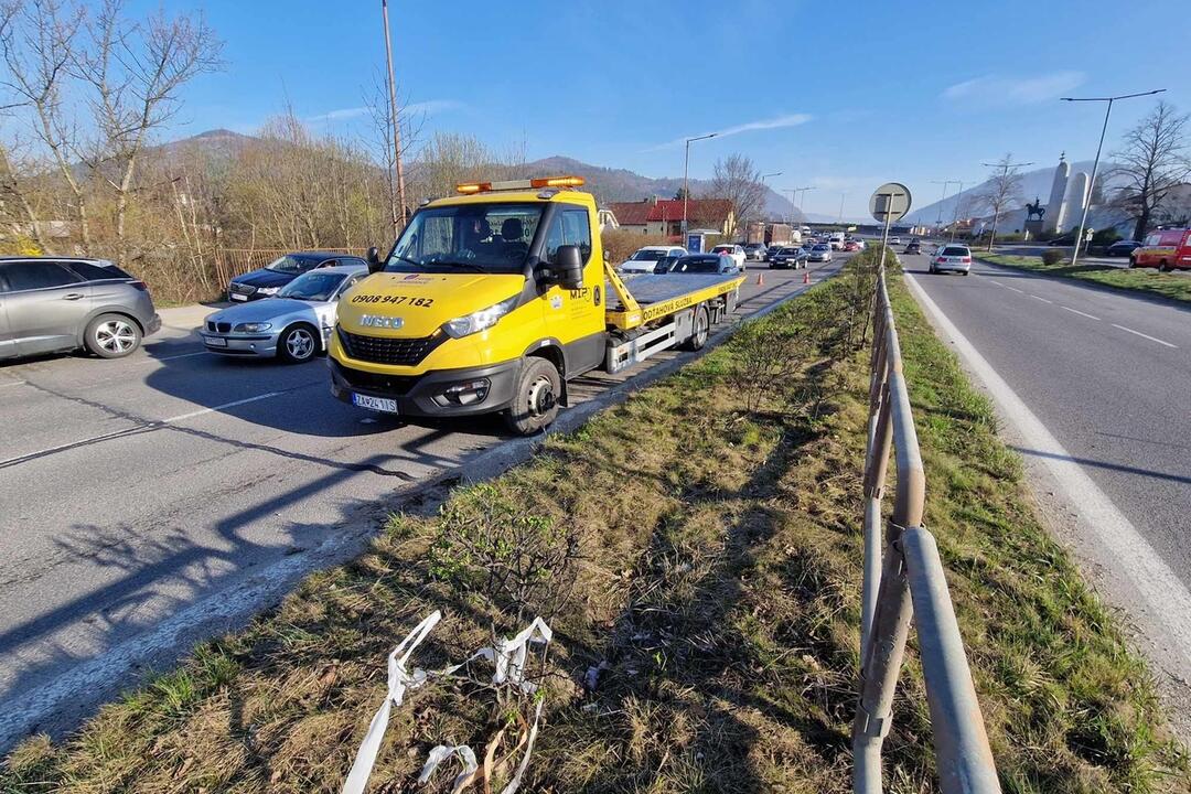 FOTO: Dve nehody na rovnakej ceste v Budatíne, foto 2