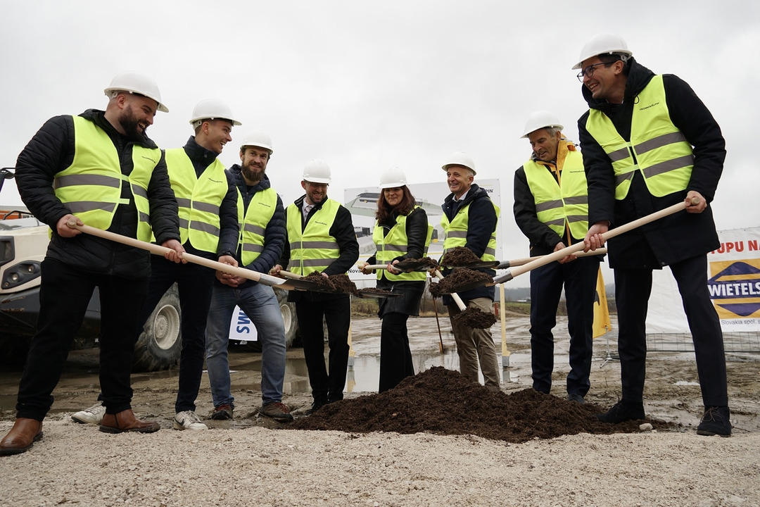 FOTO: Do regiónu mieri svetový výrobca zasnežovacej techniky. Nový areál postaví pri Žiline, foto 5