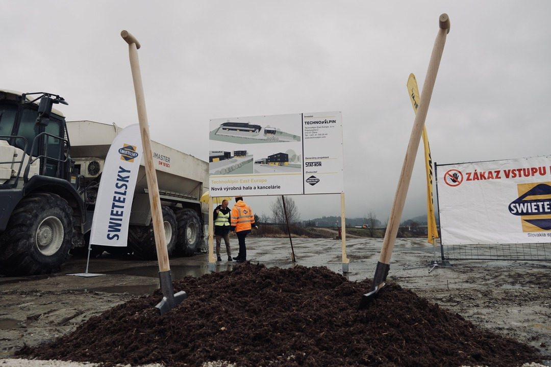 FOTO: Do regiónu mieri svetový výrobca zasnežovacej techniky. Nový areál postaví pri Žiline, foto 10