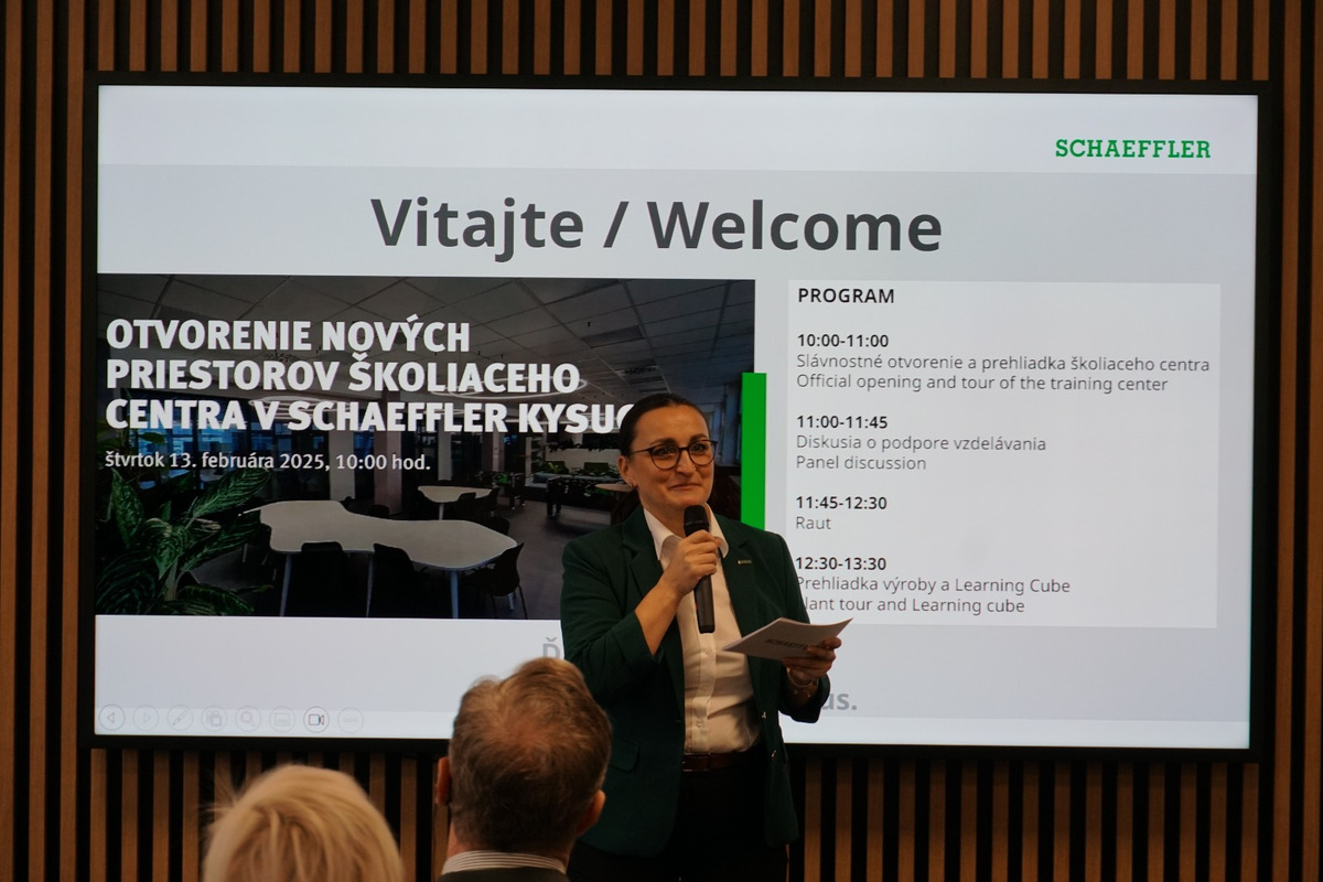 FOTO: Otvorenie nového školiaceho centra v Schaeffler Kysuce, foto 41