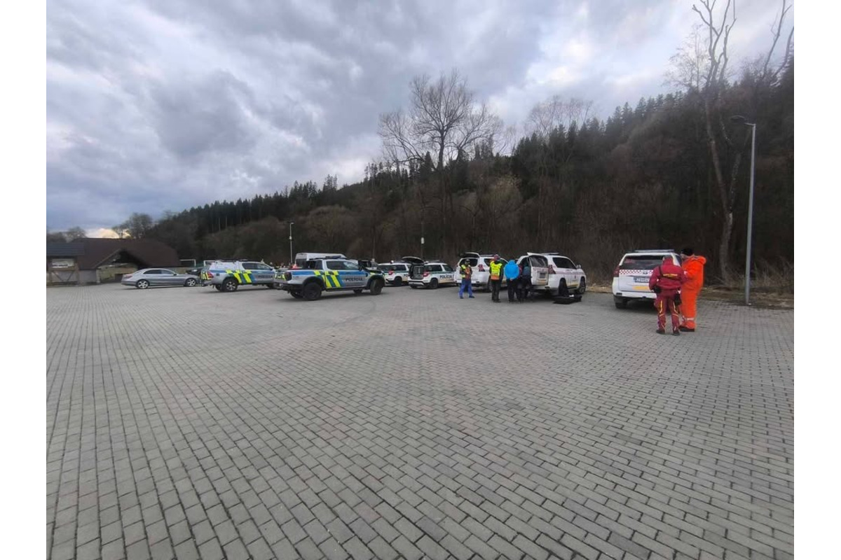 FOTO: Na Kysuciach hľadali nezvestného Igora dlhé hodiny, foto 3