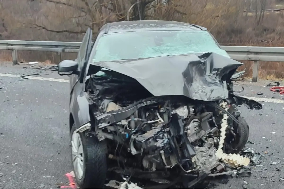 FOTO: Vodič Bentley spôsobil smrteľnú nehodu, nevideli ste jeho jazdu?, foto 1