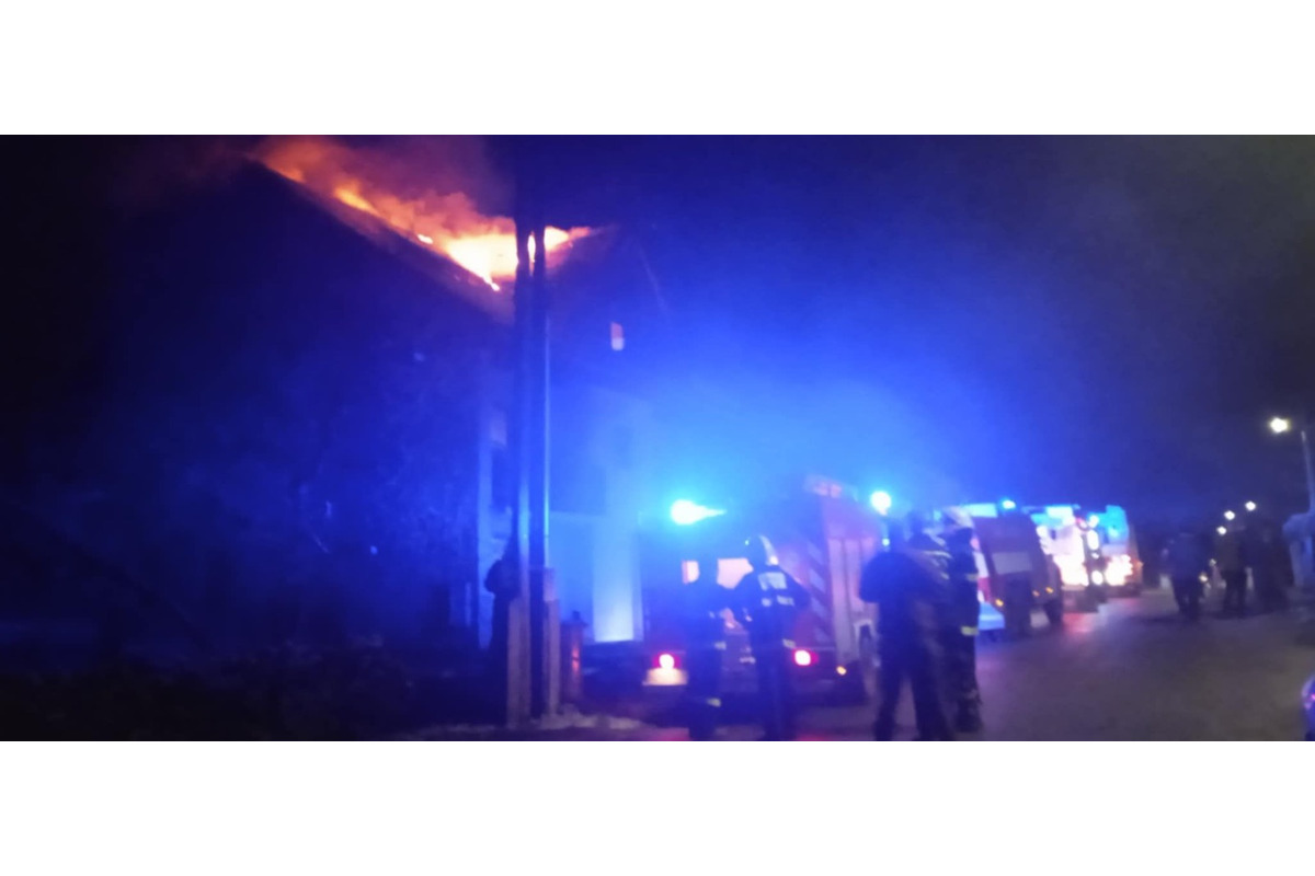 FOTO: Rodinný dom na Orave skončil celý v plameňoch, foto 1