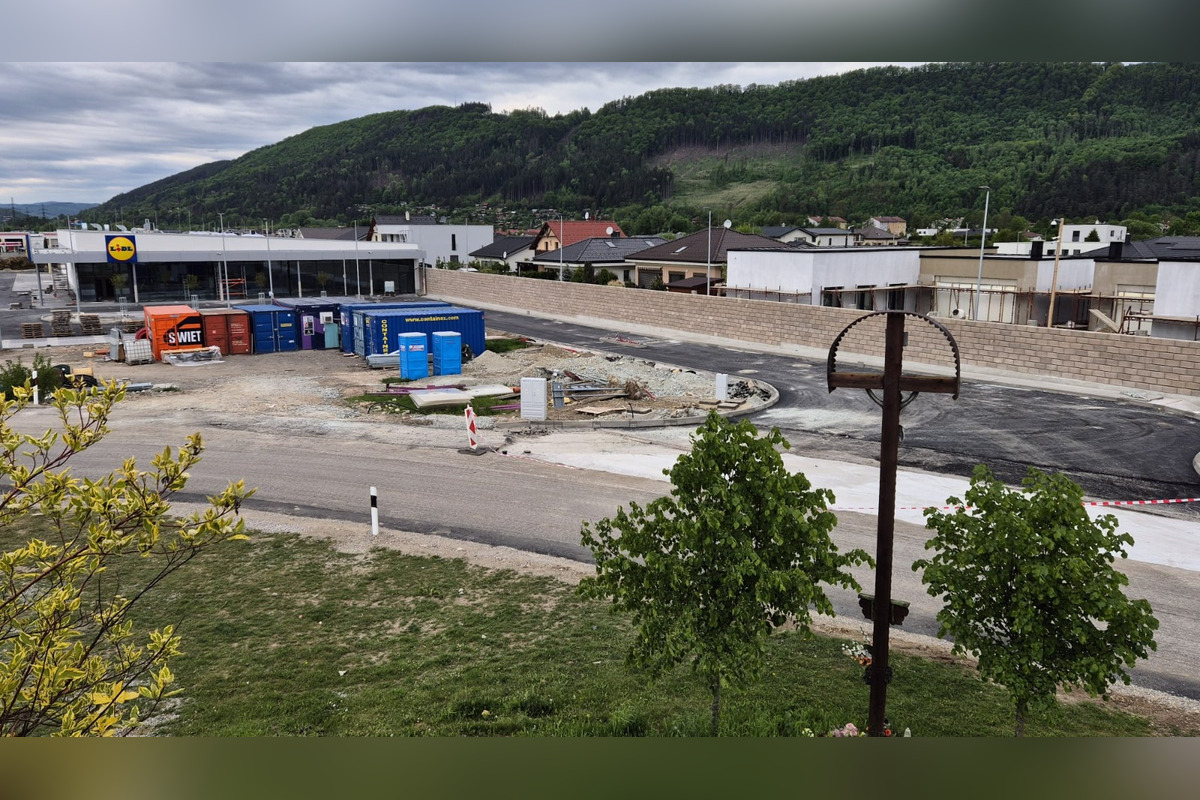 FOTO: Takto napreduje výstavba Lidlu v Tepličke nad Váhom, foto 12