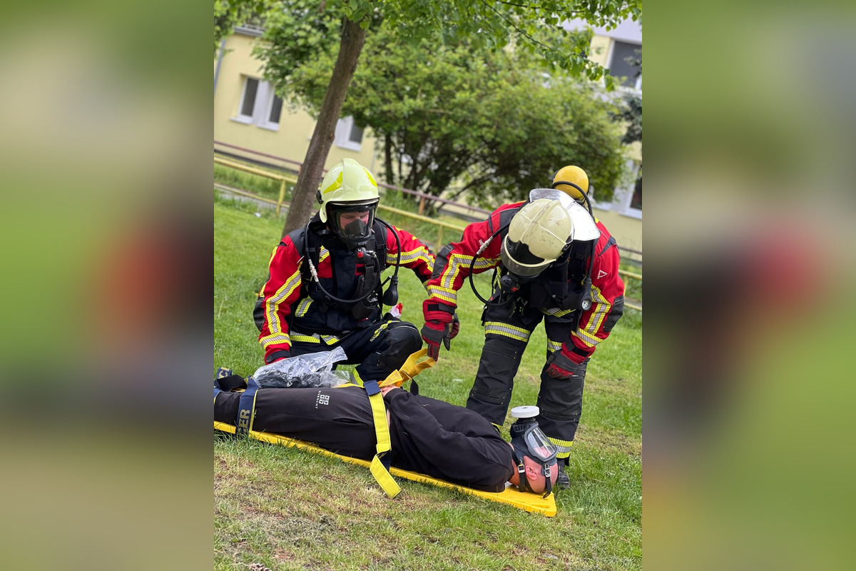 Hasiči evakuovali vyše dvesto osôb zo školy vo Vrútkach, foto 5