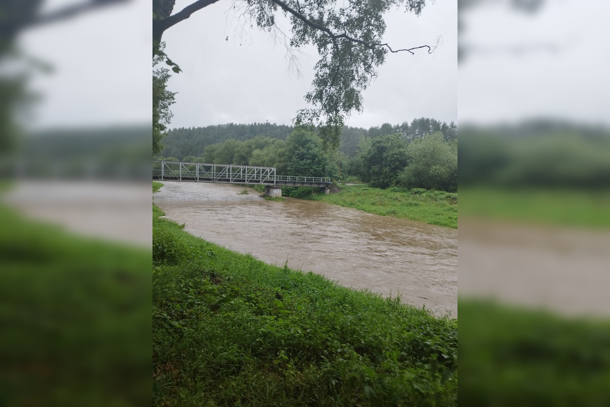 FOTO: Hladina Kysuce sa zvýšila, foto 7