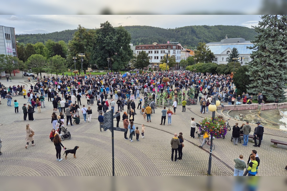 FOTO: Protest proti ožobračovaniu v Žiline. S konsolidáciou nesúhlasia tisíce ľudí, foto 2