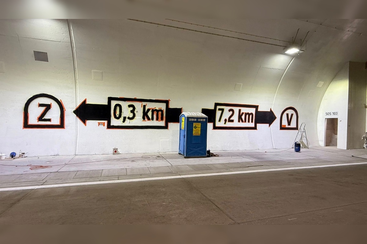 FOTO: V tuneli Višňové realizuje značenie renomovaný umelec, foto 1