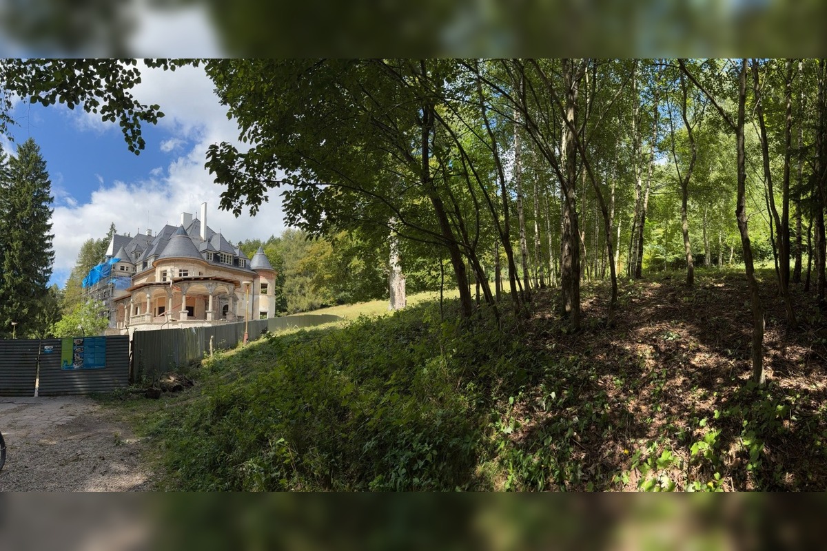 FOTO: Letný pokrok a návštevy na Zámku Kunerad, foto 18