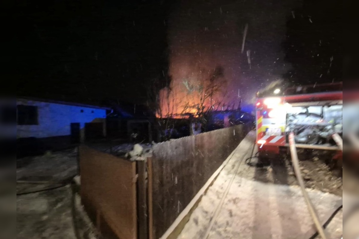 FOTO: Požiar hospodárskej budovy v Jablonovom, foto 2