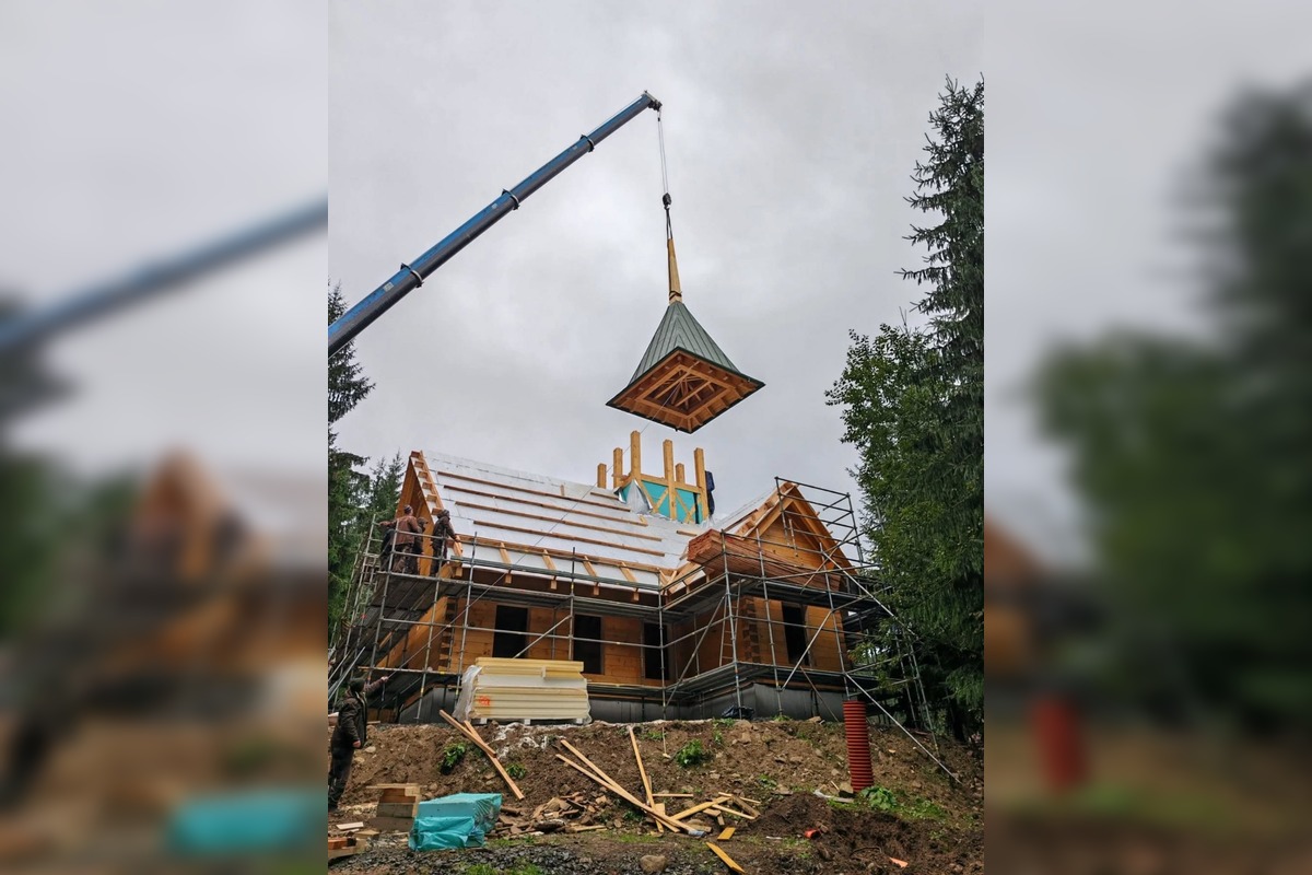 FOTO: Unikát na Slovensku: V Demänovskej Doline požehnali kostol pre tri cirkvi. Stál takmer milión eur, foto 6