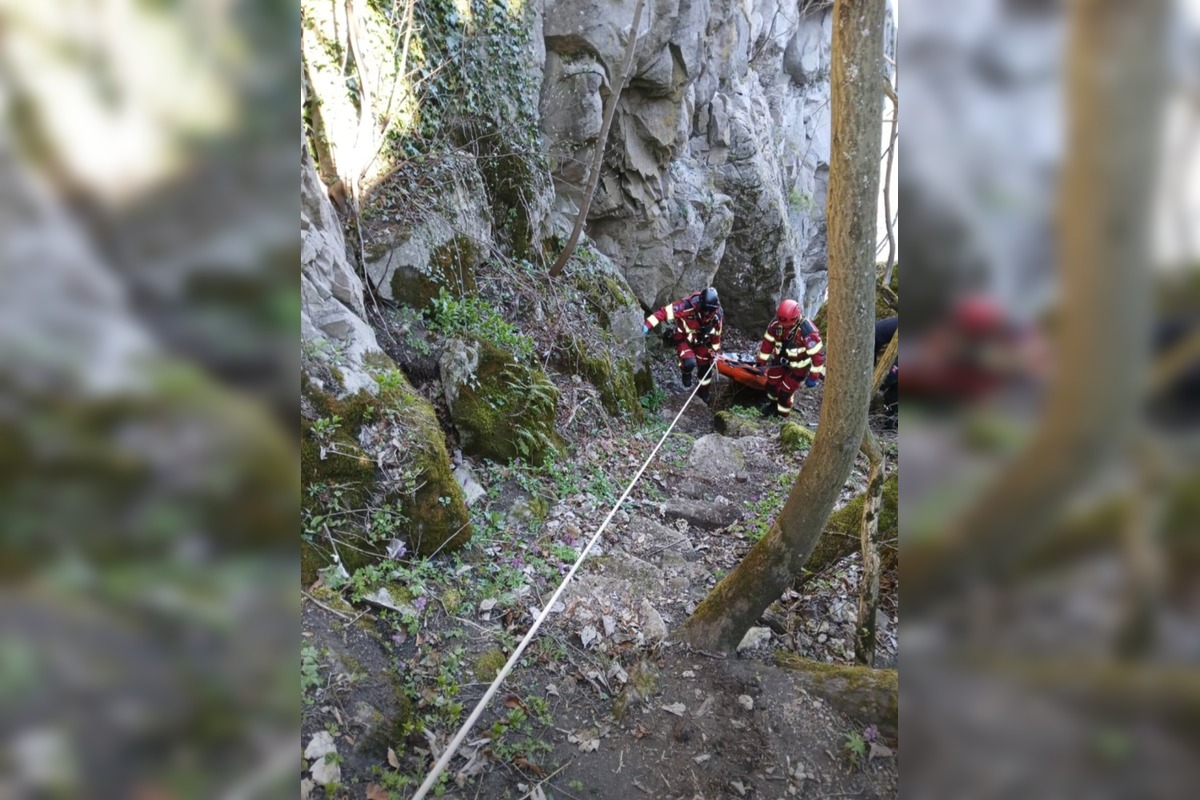 FOTO: Tragédia vo Vyšnokubínskych skalách: V rokline našli telo bez známok života, foto 2