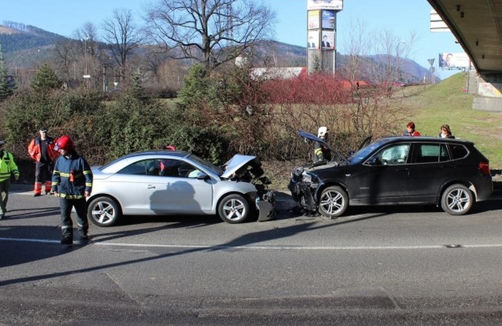 Ďalšia z piatich dopravných nehôd v nedeľu 9.marca 2014 v Žiline, foto 2