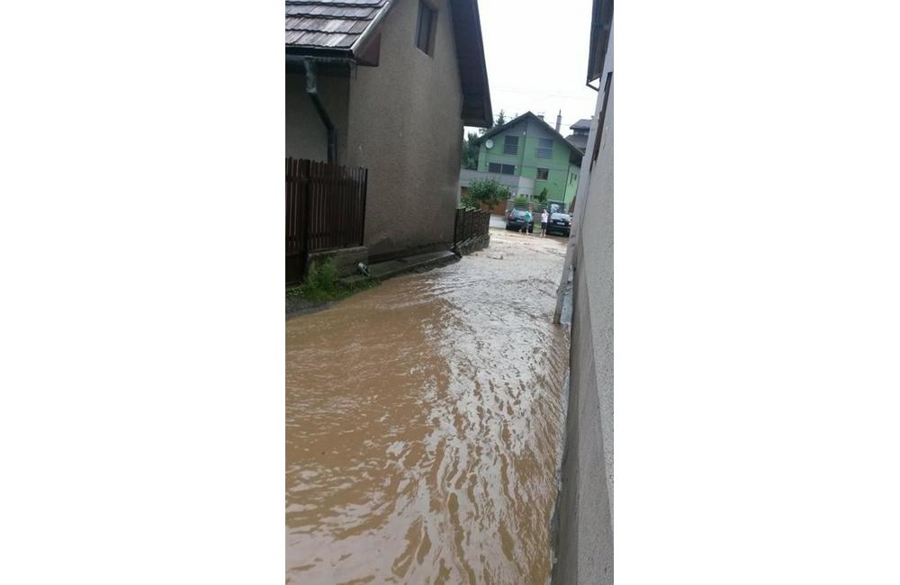 Povodeň po silnej búrke v obci Rosina a Višňové, foto 25