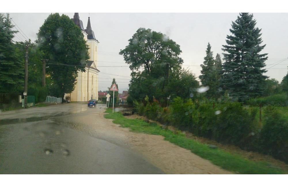 Povodeň po silnej búrke v obci Rosina a Višňové, foto 7