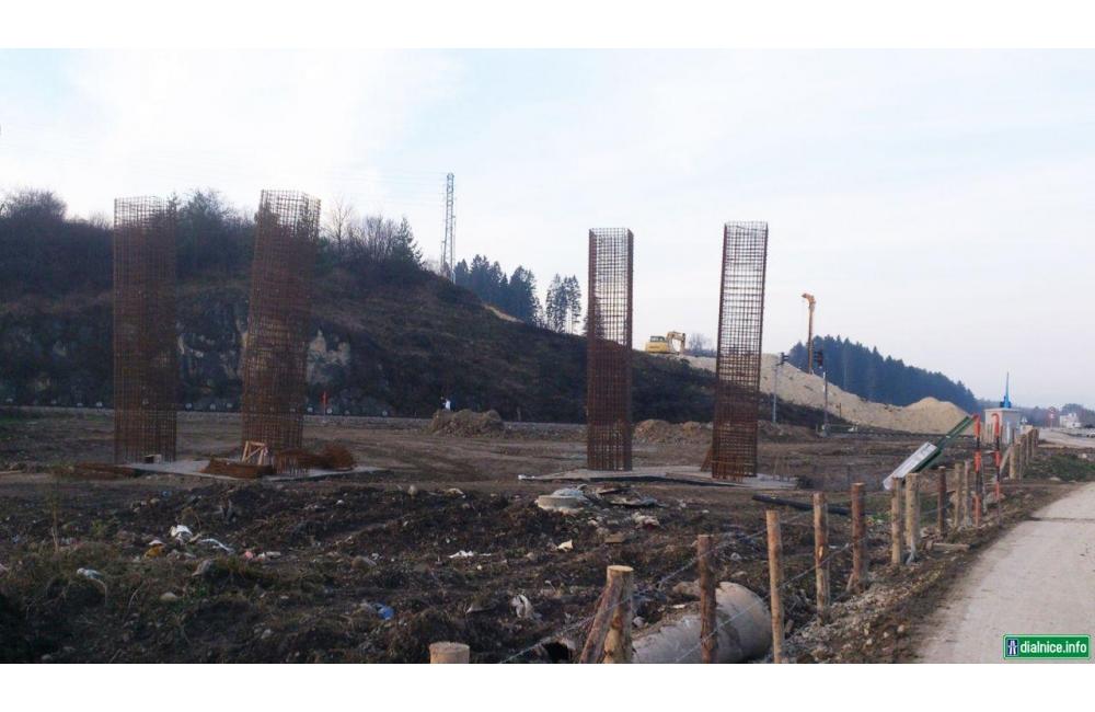 Práce na diaľnici D1 pri Lietavskej Lúčke, foto 9