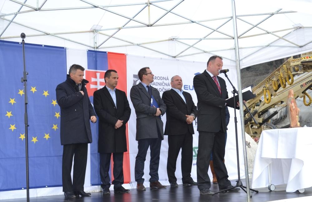 Razenie tunela Považský Chlmec, foto 2