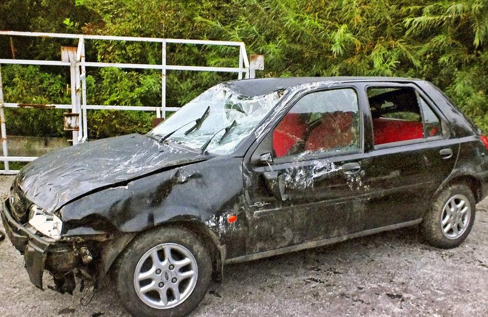 Študentka z okresu Bytča spadla s autom do vody, foto 3