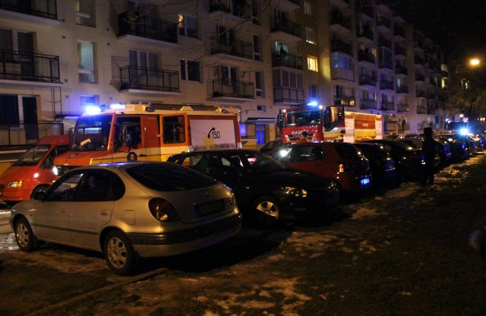 Výjazd hasičov na Tulskú ulicu na Vlčincoch, foto 6