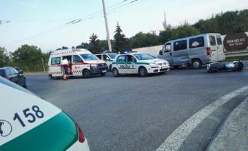 Nehoda motorkárky a dodávky na sídlisku Hájik 16.8.2015