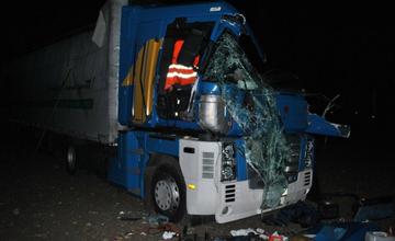 Zrážka dvoch kamiónov pri Martine 28.8.2015