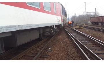 Vykoľajené vozne v železničnej stanici Žilina - 28.12.2015