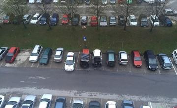 Požiar osobného auta na Hájiku - 28.4.2016 fotografie od majiteľa