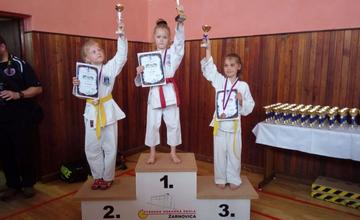 Mladé talenty žilinského karate z AC Uniza Žilina 