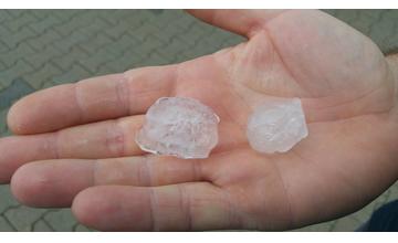 Dnešné krupobitie 20.6.2016 - fotografie od vás