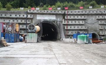 Zásah colníkov na stavbe tunela Ovčiarsko a Višňové