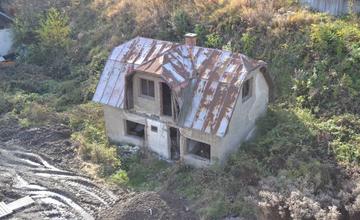 Staré opustené domy na Rosinskej ceste