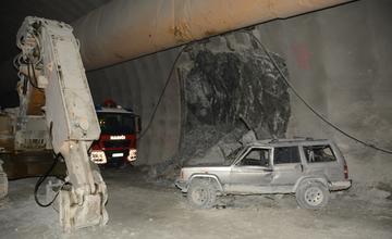 Polícia zverejnila fotografie z nehody v tuneli Višňové