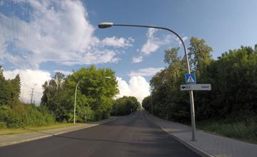 Na Rosinskej ceste začali s frézovaním starej cesty