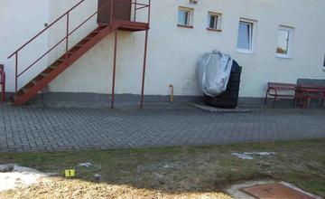 Dvaja mladíci zo Žiliny vykrádali autá, dvory a objekty, polícia ich dolapila