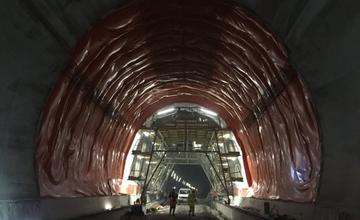 NDS zverejnila 9. februára aktuálne fotografie z tunela Višňové