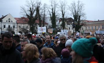 FOTO: Pochod Postavme sa za slušné Slovensko v Žiline 9. marec 2018