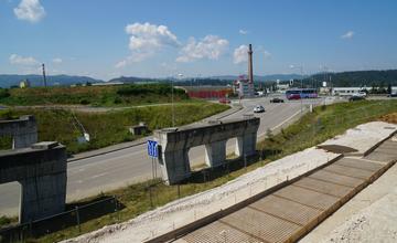 FOTO: Výstavba diaľničného privádzača Lietavská Lúčka - Žilina ku dňu 21.7.2018