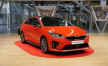 FOTO: V závode Kia Motors Slovakia slávnostne spustili výrobu modelu ProCeed