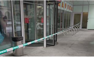 Nahlásená bomba v Auparku v Žiline 5.1.2019