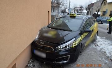 Policajná naháňačka v Žiline 26.1.2019 - poškodené autá