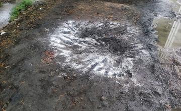 Neznáma osoba znečistila povodie potoka Frambor pod žilinskou estakádou