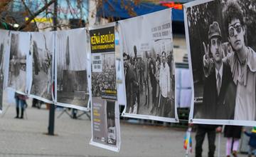 FOTO: Výstava Nežná revolúcia - žilinské fotodokumenty a symboly 
