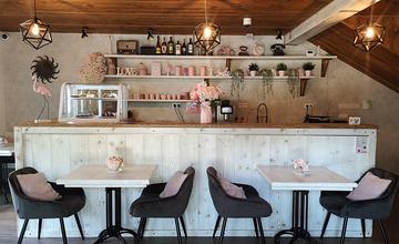 FOTO: Kaviareň pod Lietavským hradom