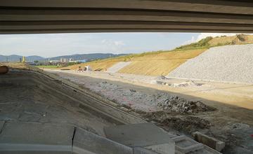 FOTO: Aktuálny stav prác na stavbe diaľničného privádzača 10.08.2020