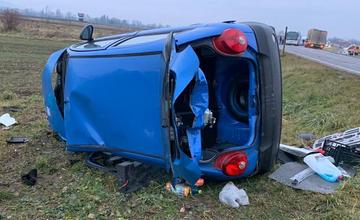 FOTO: Dopravná nehoda v katastri obce Benice v okrese Martin - 17.12.2020