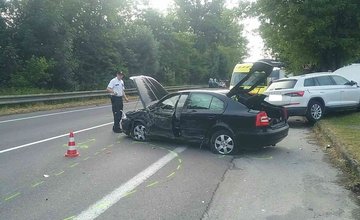 FOTO: Dopravná nehoda štyroch vozidiel na ceste prvej triedy pri Žiline