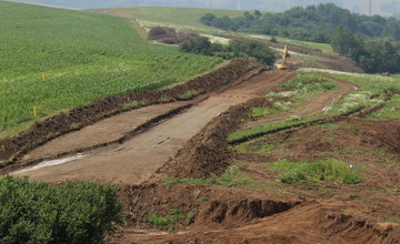 FOTO: Na Orave začala výstavba 5,5 kilometrového úseku rýchlostnej cesty, nový obchvat odľahčí Tvrdošín