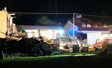 FOTO: Zrútenie rodinného domu v Trnovom 16.9.2021