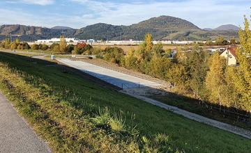 FOTO: Nové parkovisko pri žilinskom vodnom diele takmer dokončili